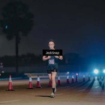 Runner Photo 7458787