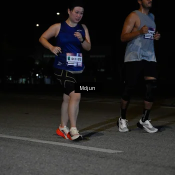 Runner Photo 7458806