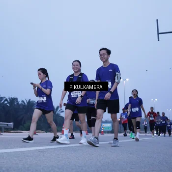 Runner Photo 7458811