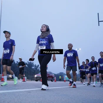Runner Photo 7458818