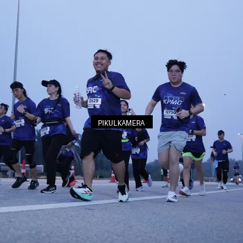 Runner Photo 7458845