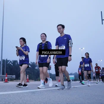 Runner Photo 7458863