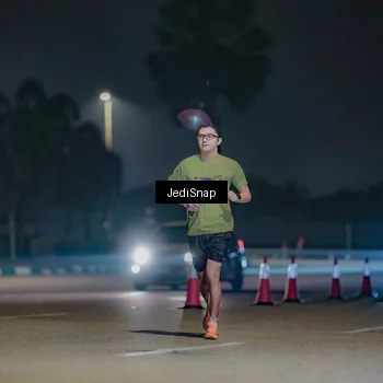 Runner Photo 7458889