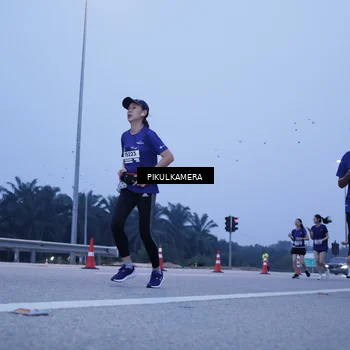 Runner Photo 7458933