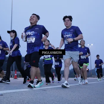 Runner Photo 7458956