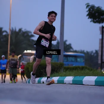 Runner Photo 7458992