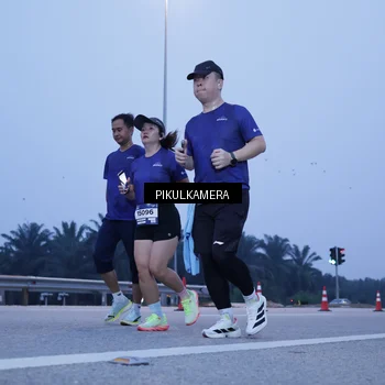 Runner Photo 7458993