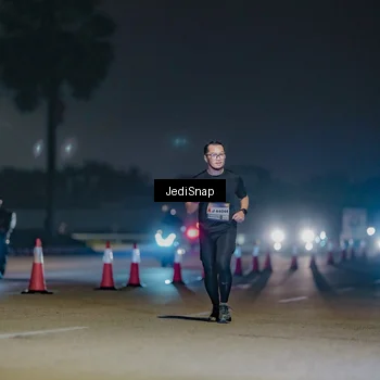 Runner Photo 7459025