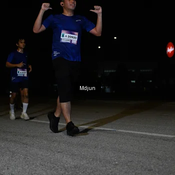 Runner Photo 7459065