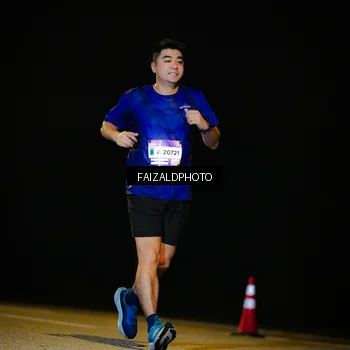 Runner Photo 7459105