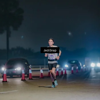 Runner Photo 7459133