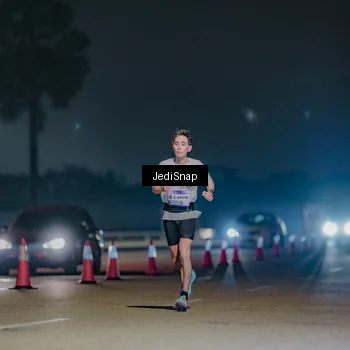 Runner Photo 7459170