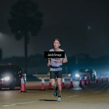 Runner Photo 7459178