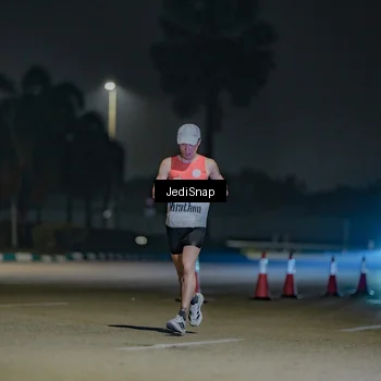 Runner Photo 7459215