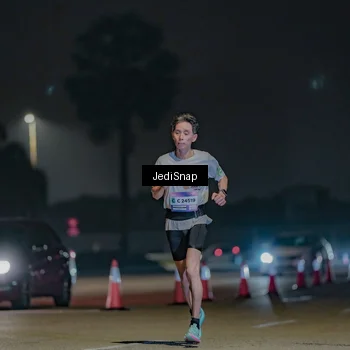 Runner Photo 7459224