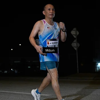 Runner Photo 7459307