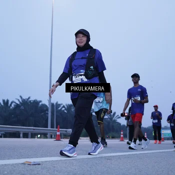 Runner Photo 7459451