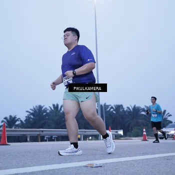 Runner Photo 7459552