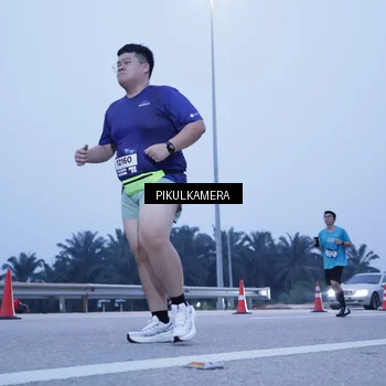 Runner Photo 7459593