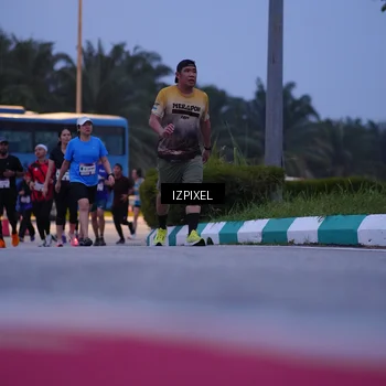 Runner Photo 7459598