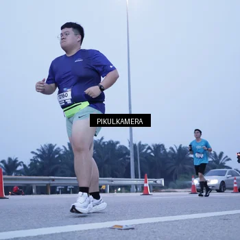Runner Photo 7459625