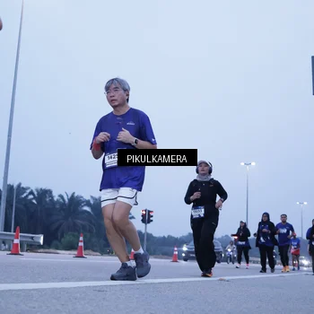 Runner Photo 7459670