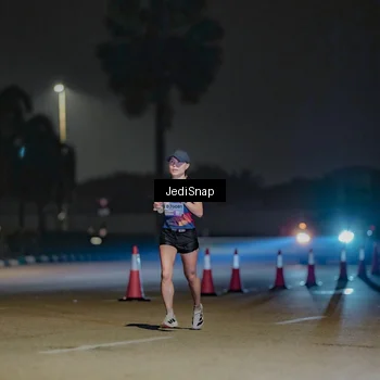 Runner Photo 7459699