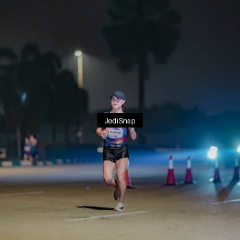 Runner Photo 7459751