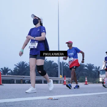 Runner Photo 7459861