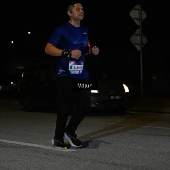 Runner Photo 7459865