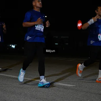 Runner Photo 7459875