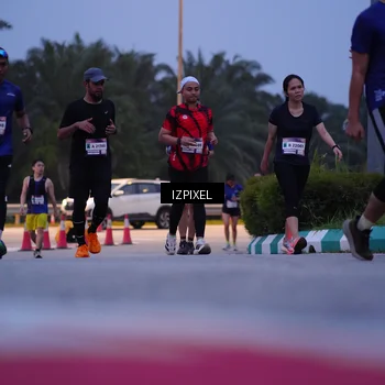 Runner Photo 7460015