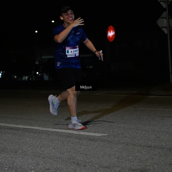 Runner Photo 7460041