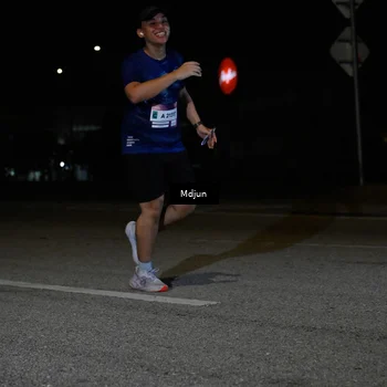 Runner Photo 7460051