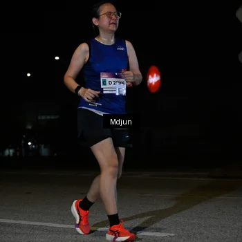 Runner Photo 7460108