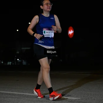 Runner Photo 7460112