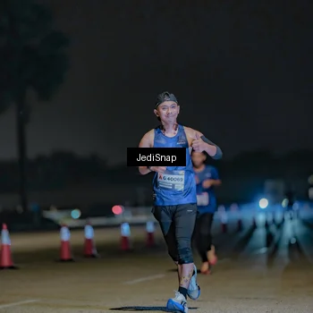 Runner Photo 7460120