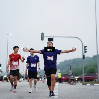 Runner Photo 7460123
