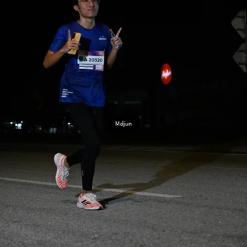 Runner Photo 7460140