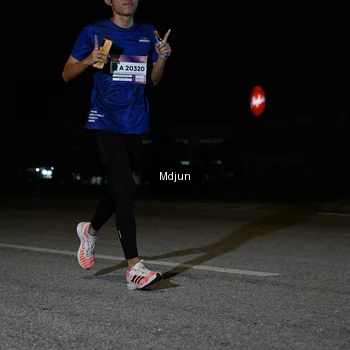 Runner Photo 7460144