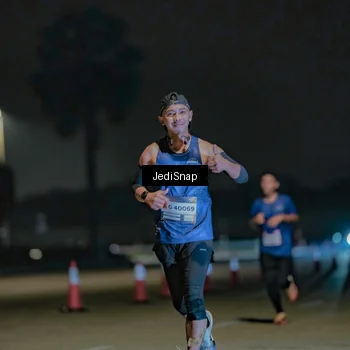 Runner Photo 7460179