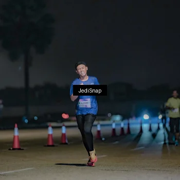 Runner Photo 7460180