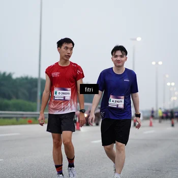 Runner Photo 7460184