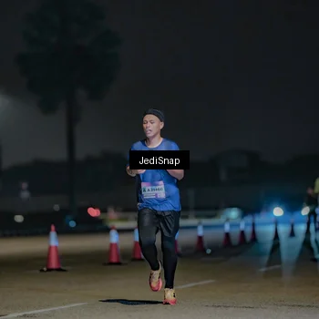 Runner Photo 7460199