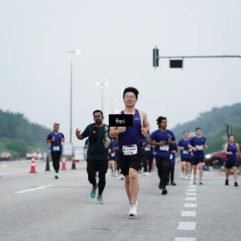 Runner Photo 7460245