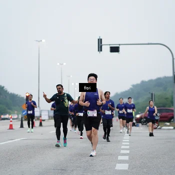 Runner Photo 7460268