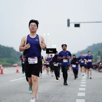 Runner Photo 7460281