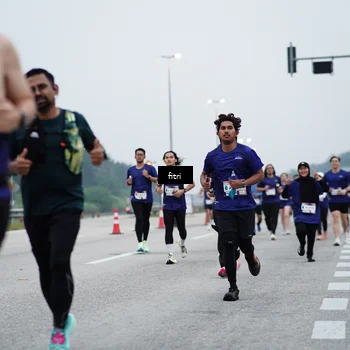 Runner Photo 7460288