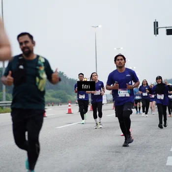 Runner Photo 7460302
