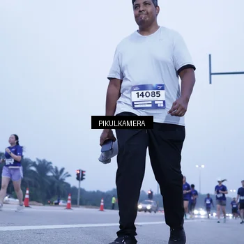 Runner Photo 7460366